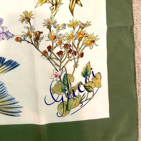 Vintage Gucci scarf - Picture 2 of 7
